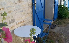 Charmant studio dans le vieux bourg